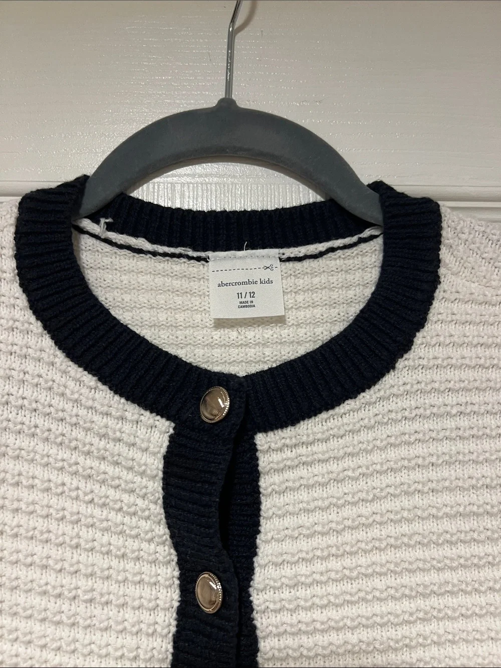 Abercrombie Kids Cropped Cream and Black Knit Cardigan Sweater 11/12